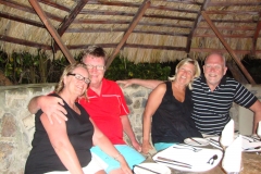 I Mayreau med mina vänner Gert och Gunnar och deras fruar.